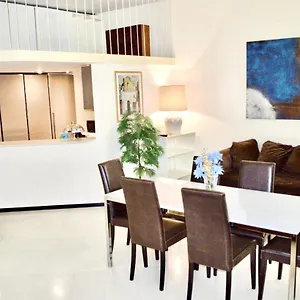 Appartement - Walk To Navona - Full Kitchen - Fast Wi-fi & A-c, Rome